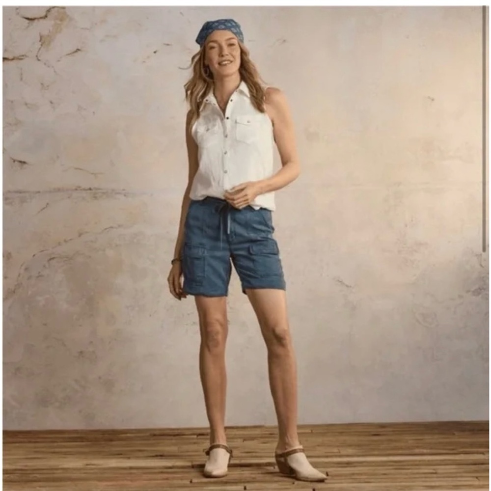 NWT Sundance desert utility blue shorts